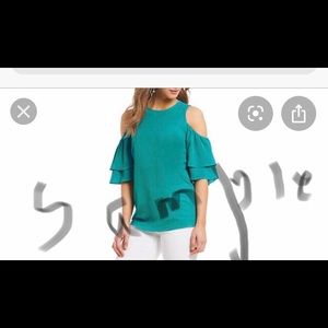 MICHAEL Michael Kors Tops - Michael Kors cold shoulder top heart design L EUC MICHAEL Michael Kors Tops - Michael Kors cold shoulder top heart design L EUC